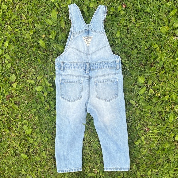 Vintage Oshkosh B’Gosh Toddler Girls Vestbak Denim Bibs Overalls Size 18M Cotton - Picture 2 of 8
